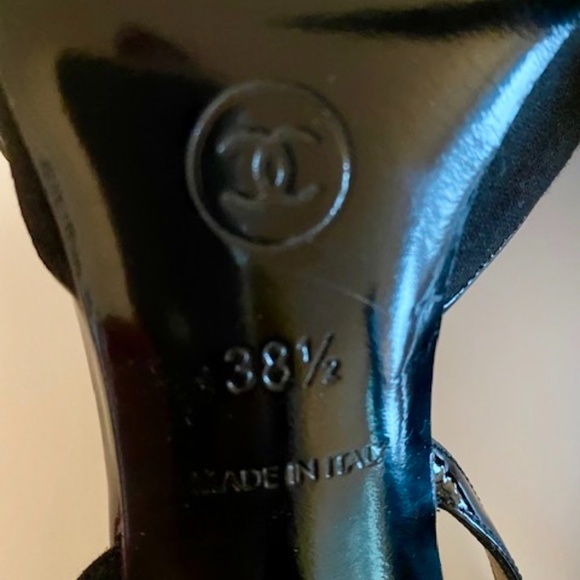 Chanel Holiday Sling Backs with Bow - Picture 3 of 5